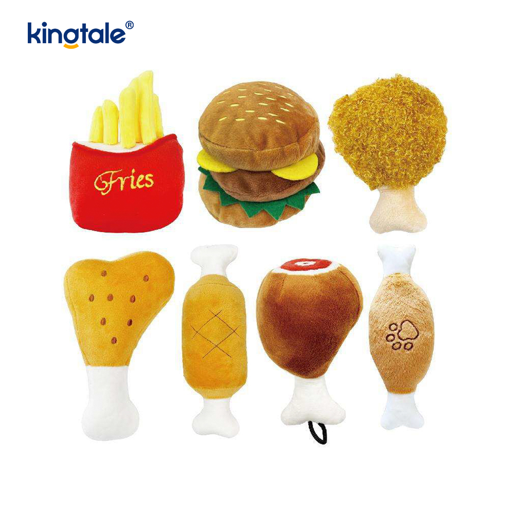 Madskrigende legetøjshamburger, pommes frites, kyllingelår til kat og hund