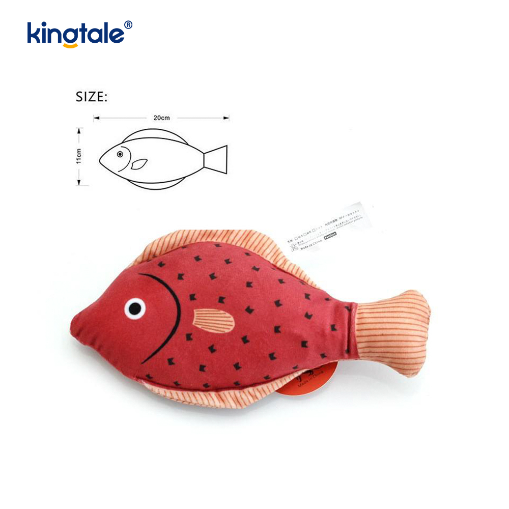Knirkende holdbart kattelegetøj med forskellige realistiske fisk
